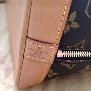 Louis Vuitton Alma PM Monogram Purse